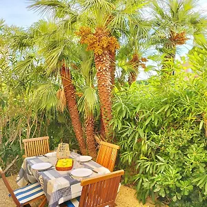 le-philippine-avec-piscine-partage.fr-provencehotel.com/